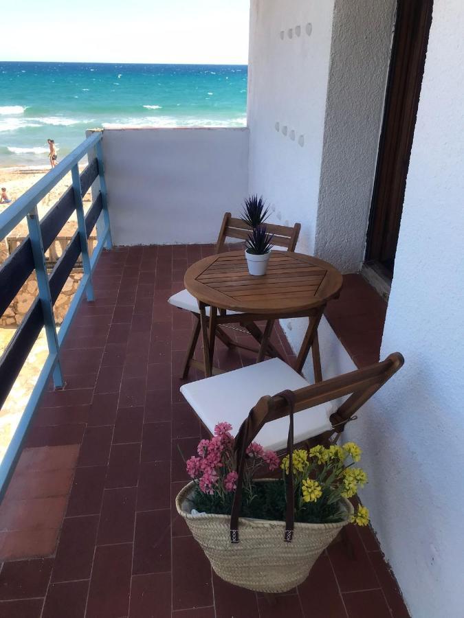 El Faro Apartaments Platja Llarga-Les Salines-Tgn Tarragona Exterior photo