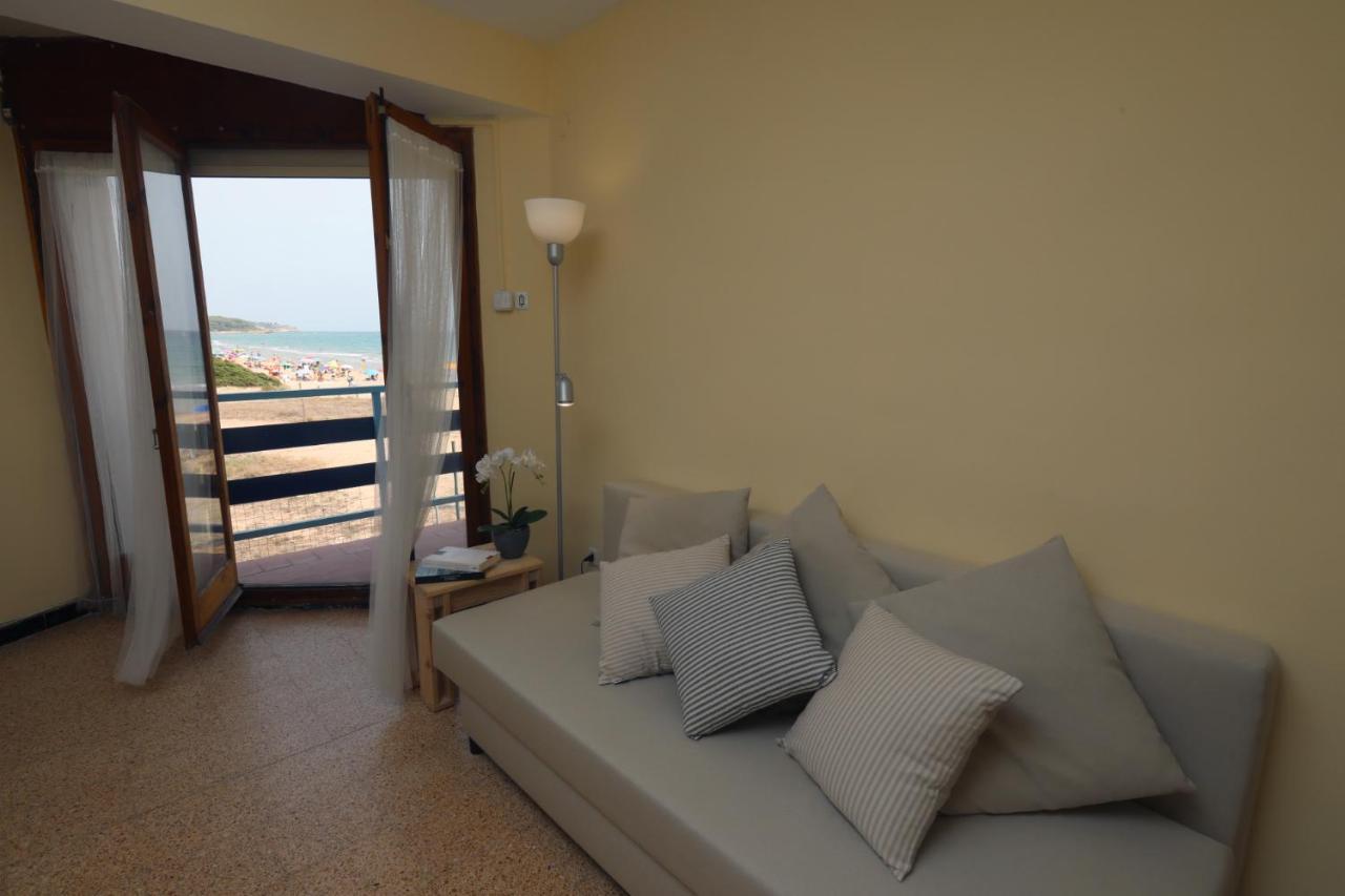 El Faro Apartaments Platja Llarga-Les Salines-Tgn Tarragona Exterior photo